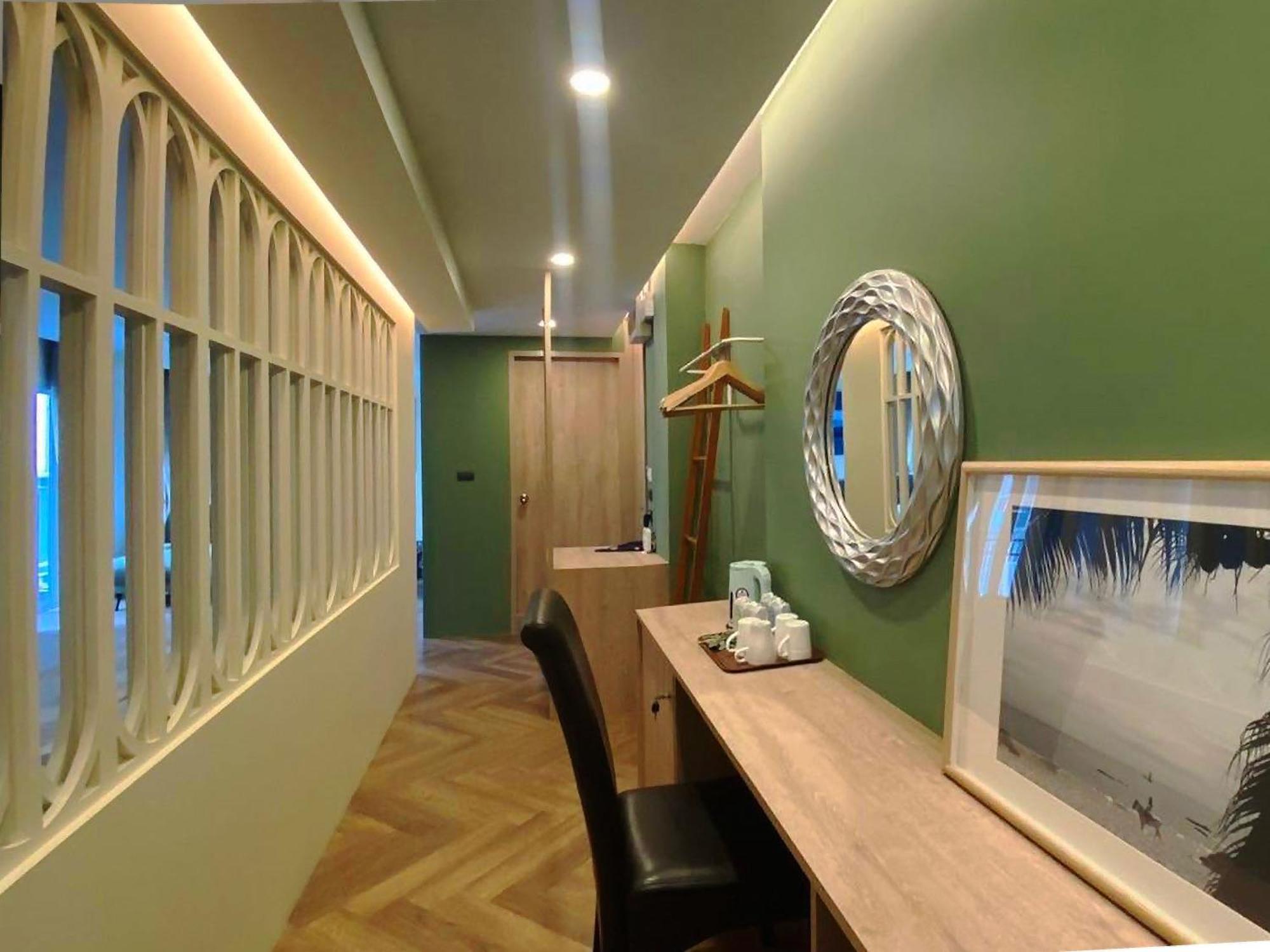 Hub Hua Hin 57 Hotel Bagian luar foto