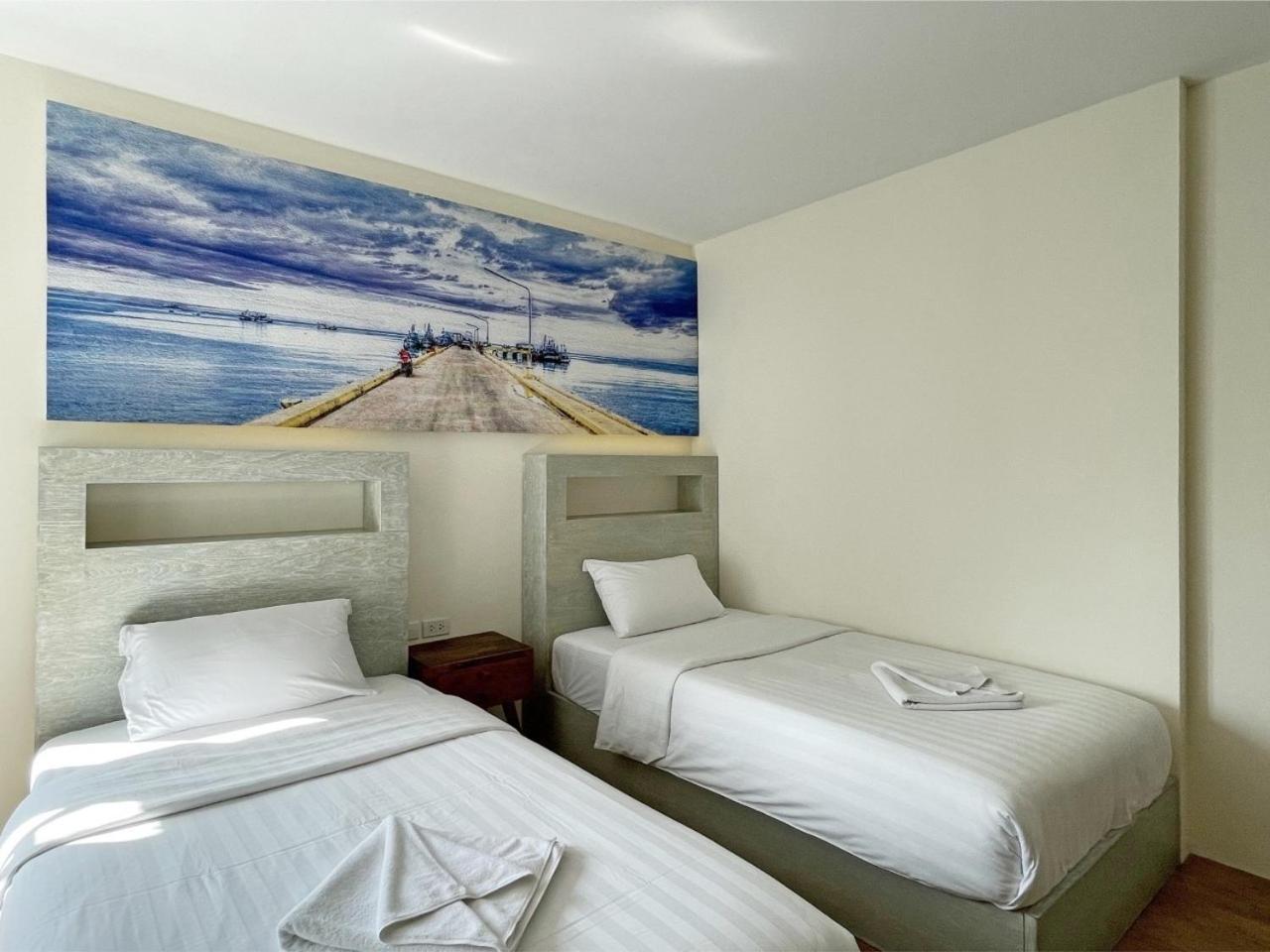 Hub Hua Hin 57 Hotel Bagian luar foto